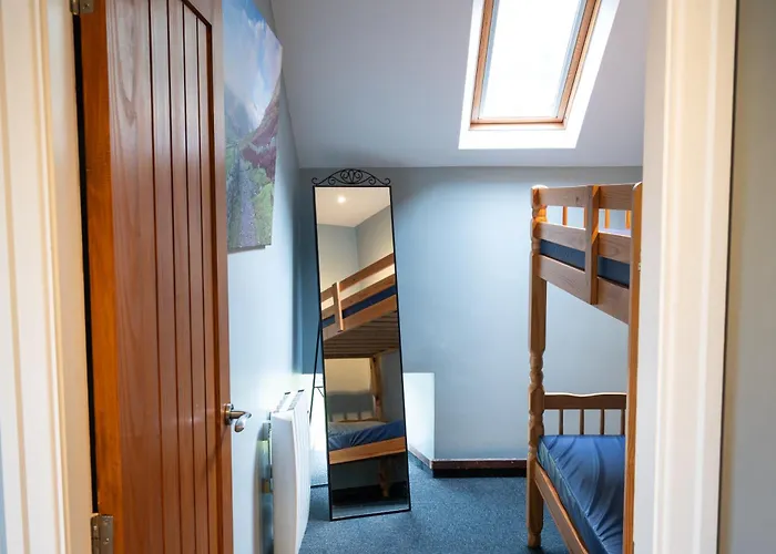 Weirside, Chapel Stile Country house *