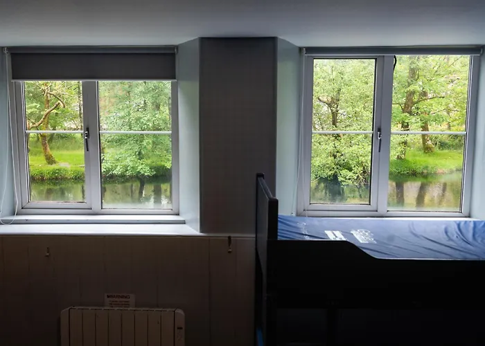 Weirside, Chapel Stile Country house *